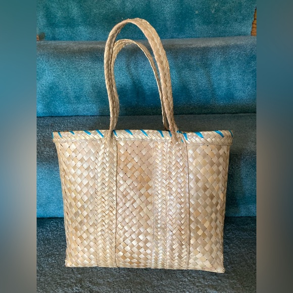 Straw Yoga Beach Tote Bag NAMASTE NWOT Excellent as gift bag vacation bag - Picture 4 of 7